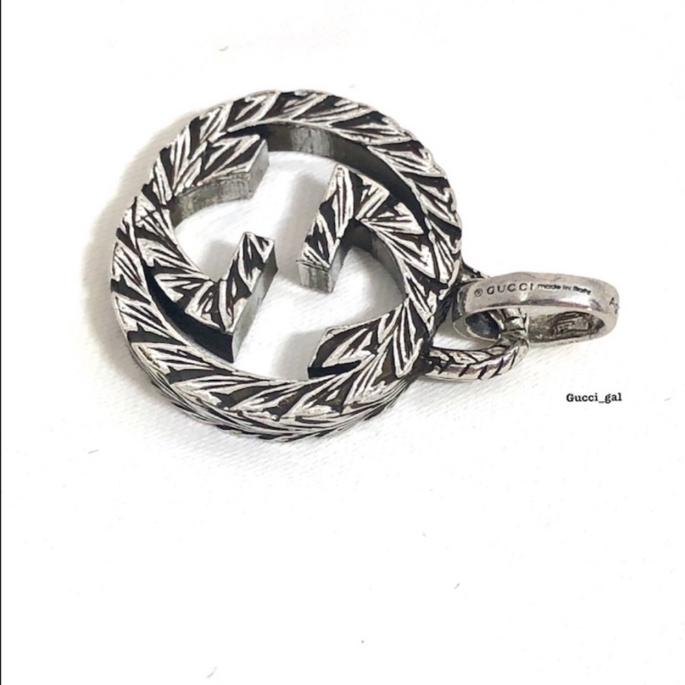 New Gucci Interlocking GG Silver Pendant Authentic - Picture 6 of 9